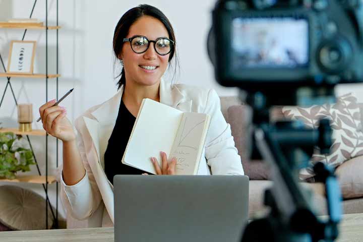 Intégration de la technologie de l’information et de la communication en enseignement – spécialiste