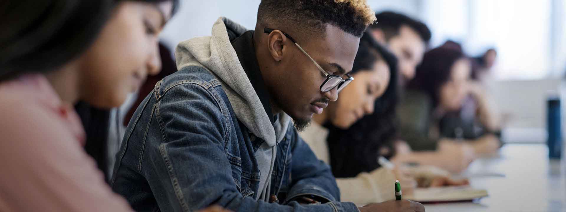 Cours De Langue Pour Immigrants La Cite Cours De Langue Pour Immigrants La Cite