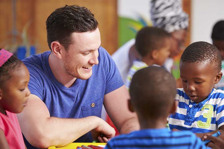Praticien(ne) du développement de l'enfant