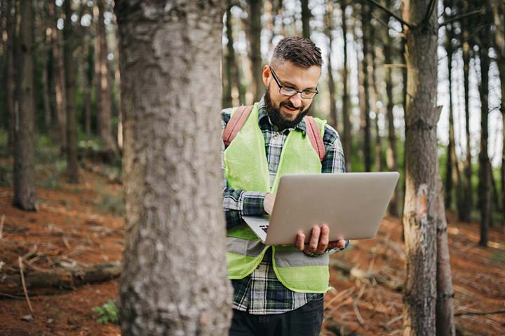 Techniques en environnement forestier en mode coopératif